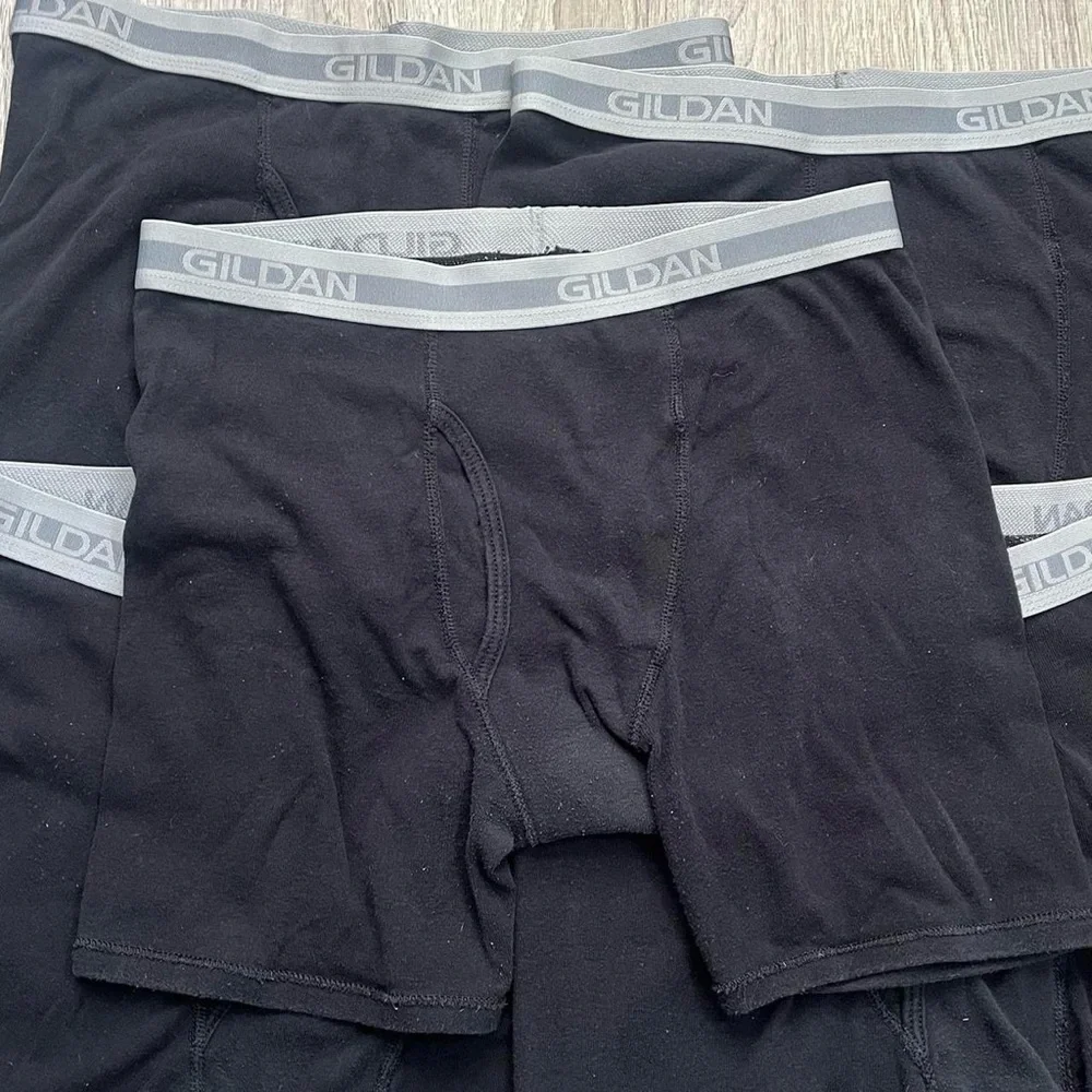 Gildan Men’s Size Medium Black Gray Boxer Briefs 5 Pairs Gently Used Pre-owned